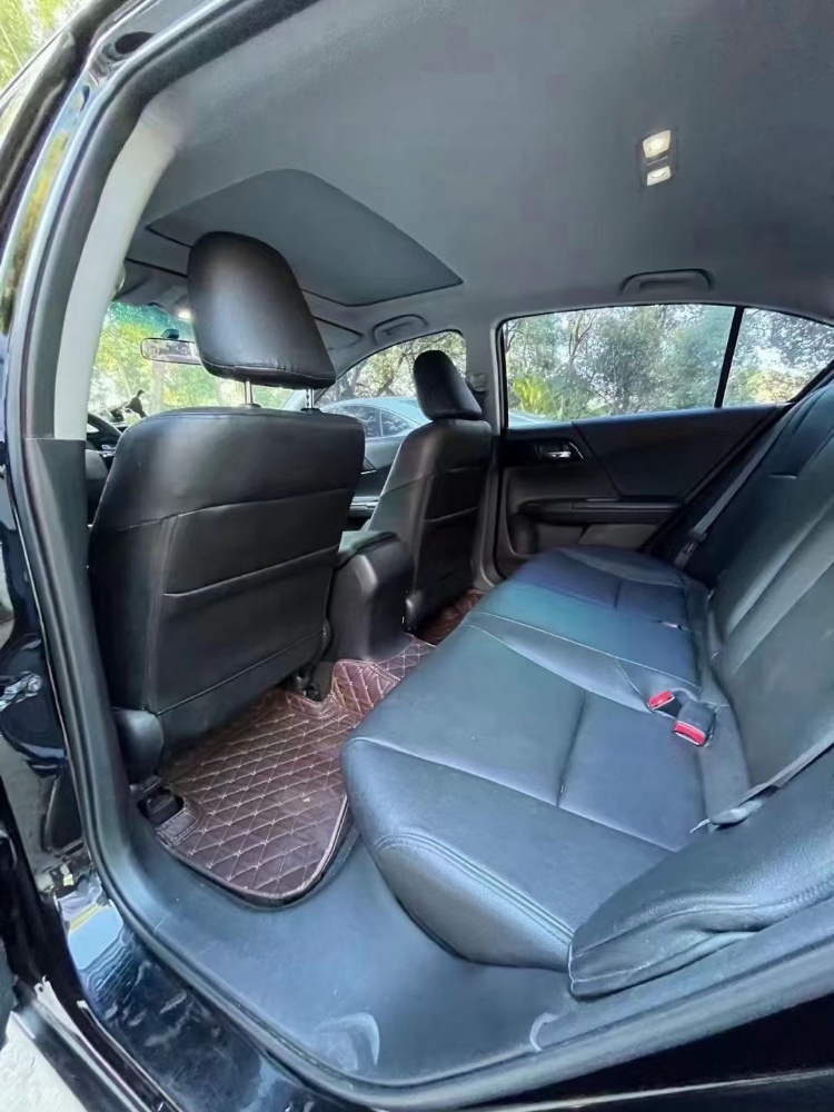 宜春17年本田雅阁4