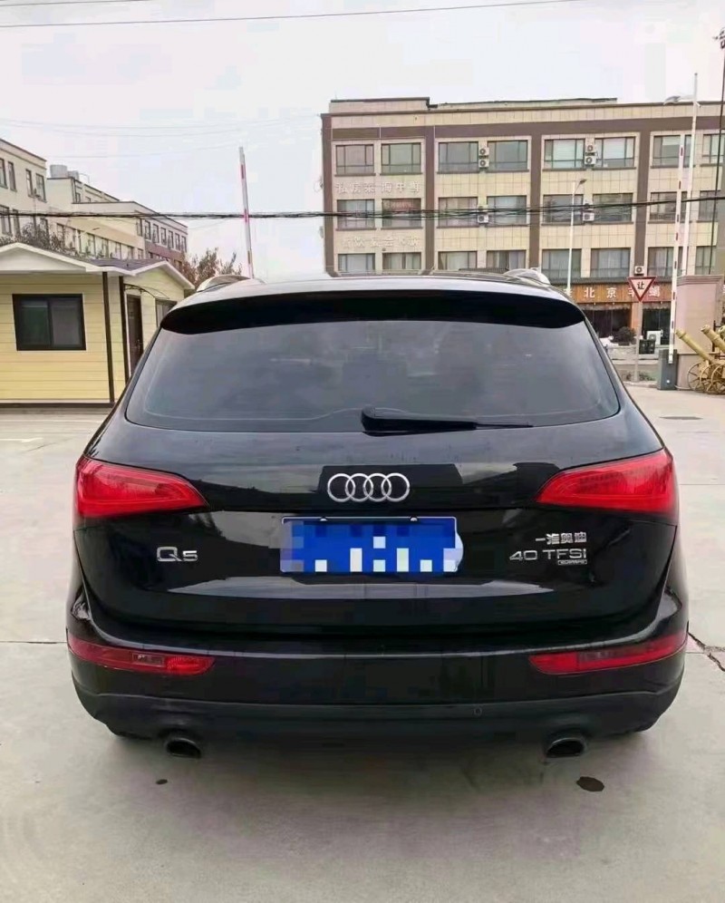 青岛13年奥迪Q59