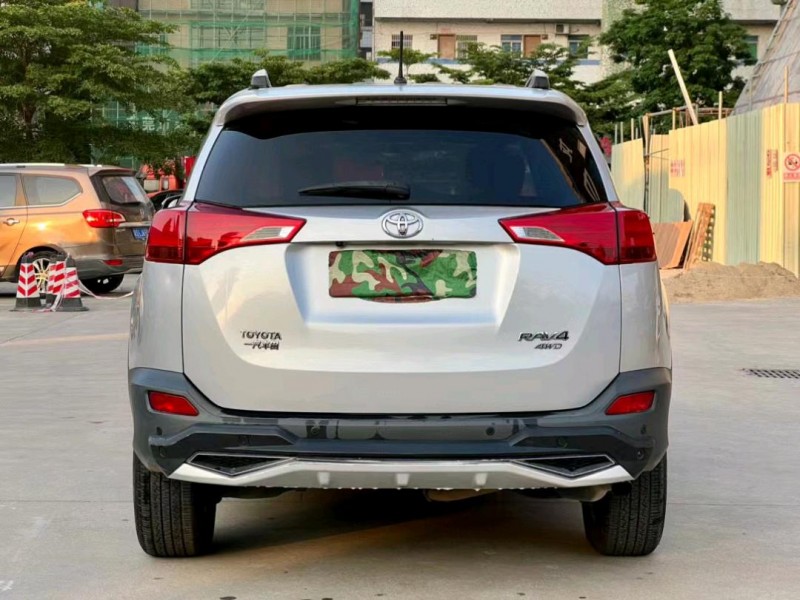 东莞15年丰田RAV48