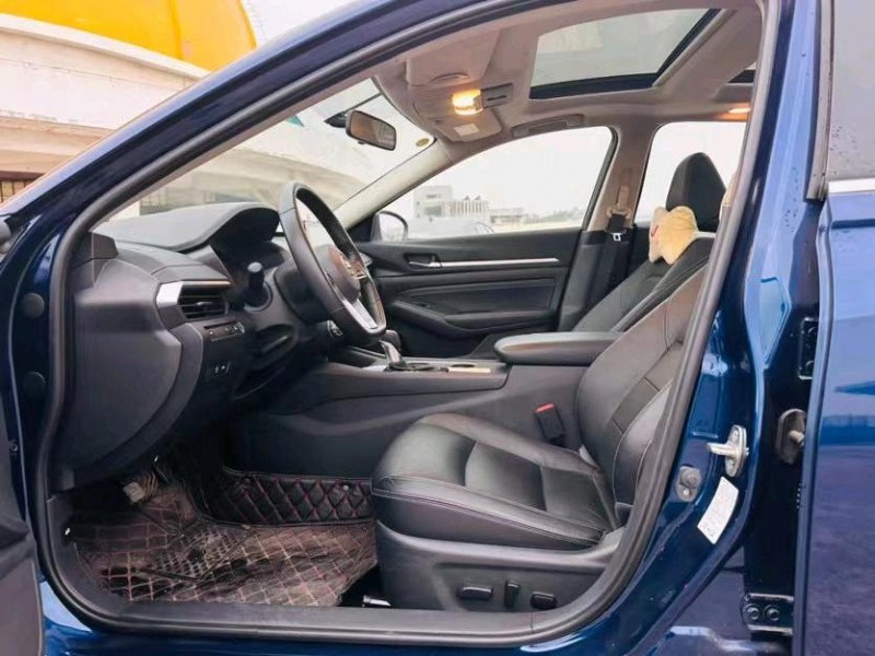 东莞20年日产天籁4