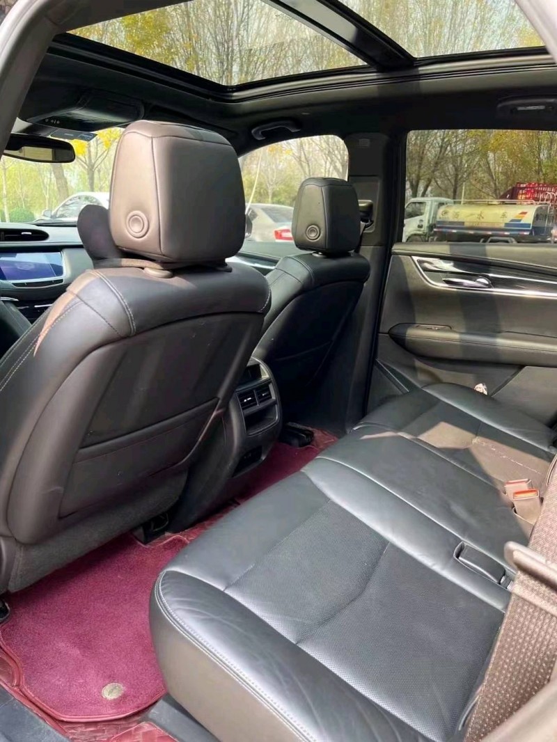 北京19年凯迪拉克XT54