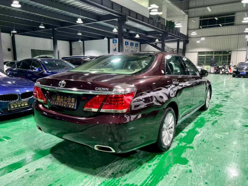 东莞14年丰田皇冠7