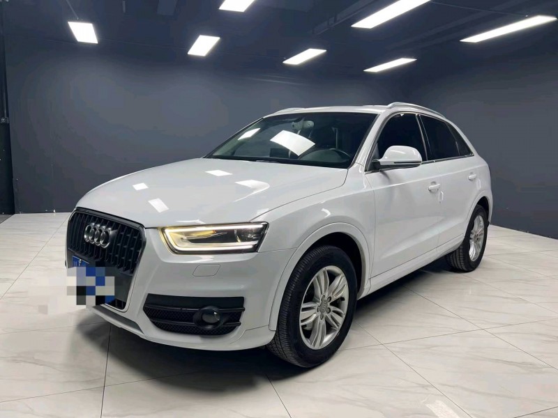 成都15年奥迪Q38