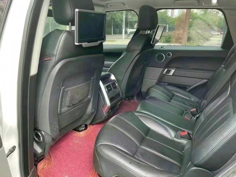 济宁17年路虎揽胜运动5