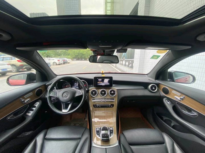 广州17年奔驰GLC5