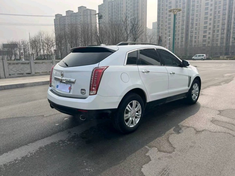 徐州17年凯迪拉克SRX4