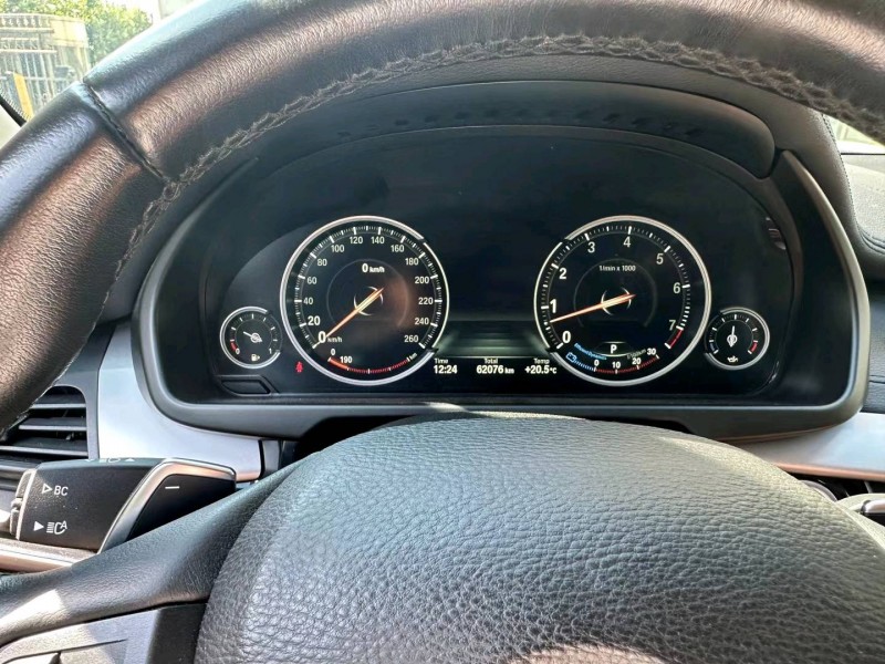 苏州17年宝马X66