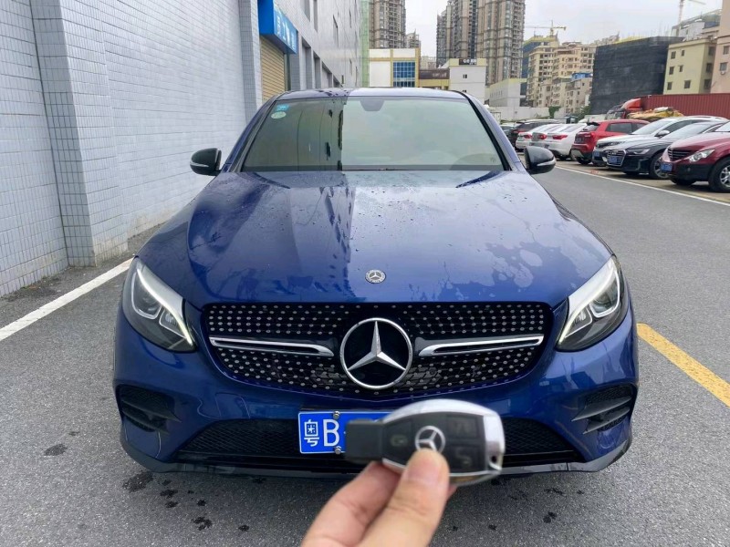 广州19年奔驰GLC1