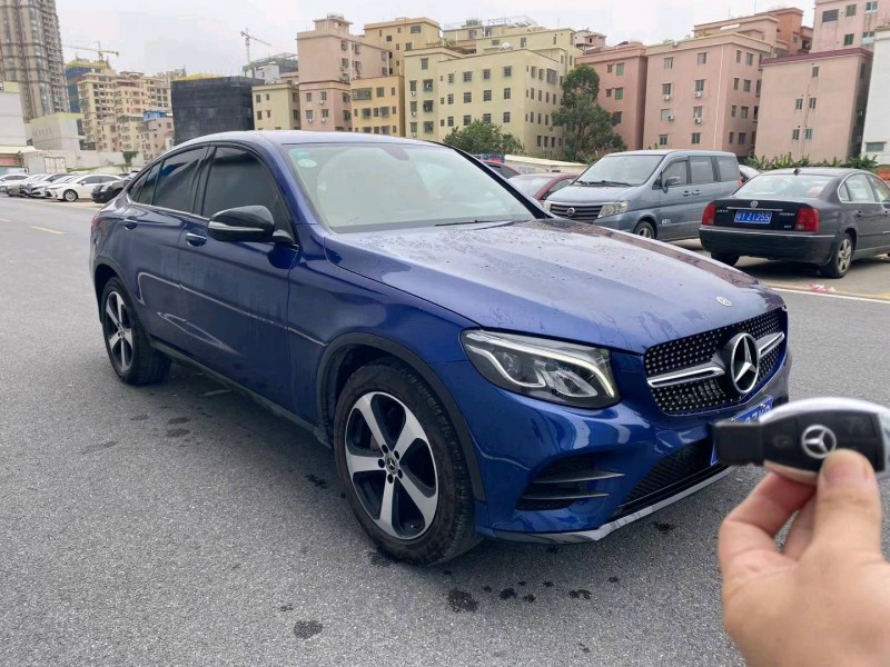 广州19年奔驰GLC3