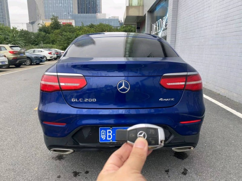广州19年奔驰GLC9