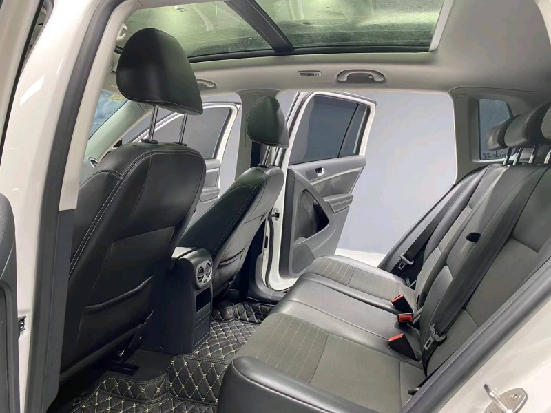 成都16年大众途观4