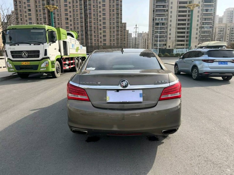 徐州15年别克君越5