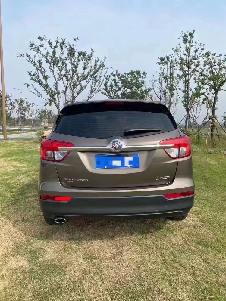 泰州17年别克昂科威4