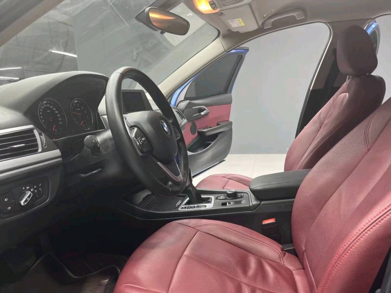 成都18年宝马1系3