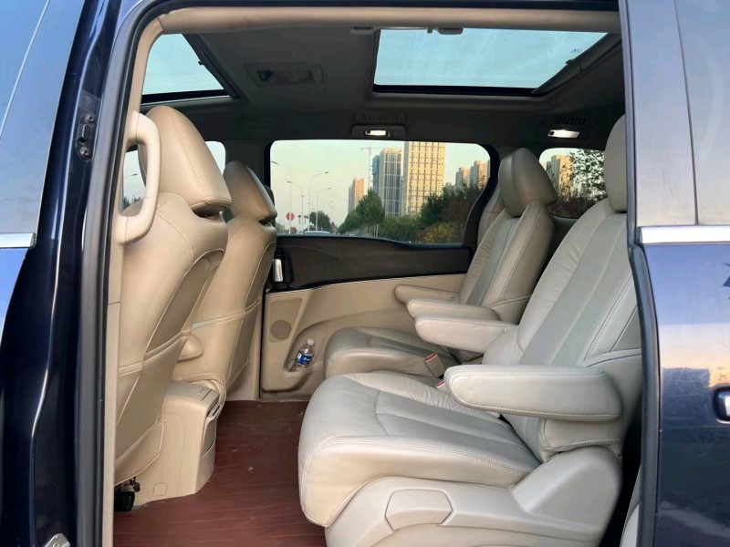 邢台15年别克GL88