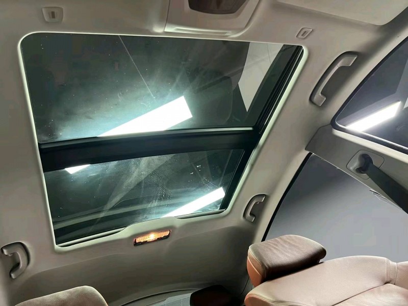 成都11年宝马5系GT9