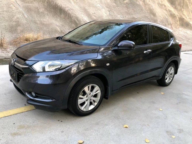 青岛16年本田缤智7