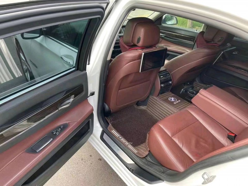 济宁15年宝马7系6