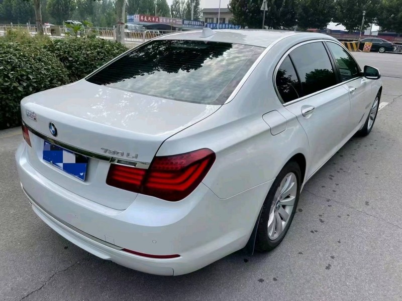 济宁15年宝马7系7