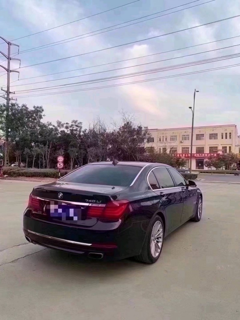 北京14年宝马7系4