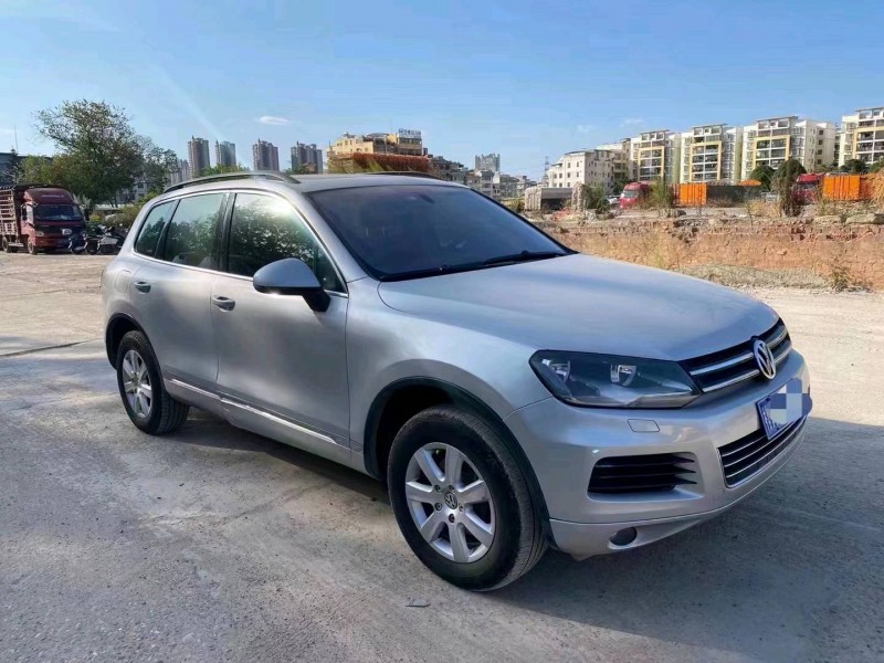 邯郸12年大众途锐9