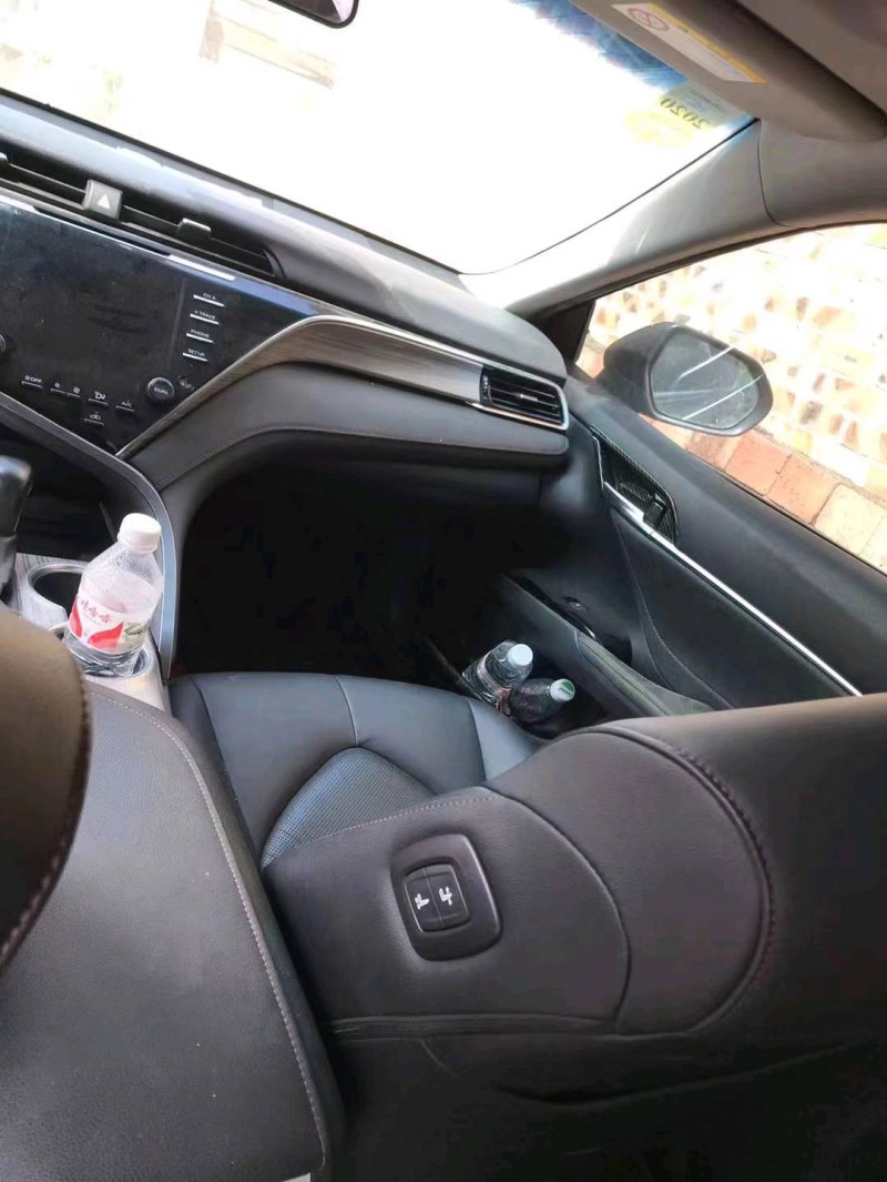 邯郸18年丰田凯美瑞5