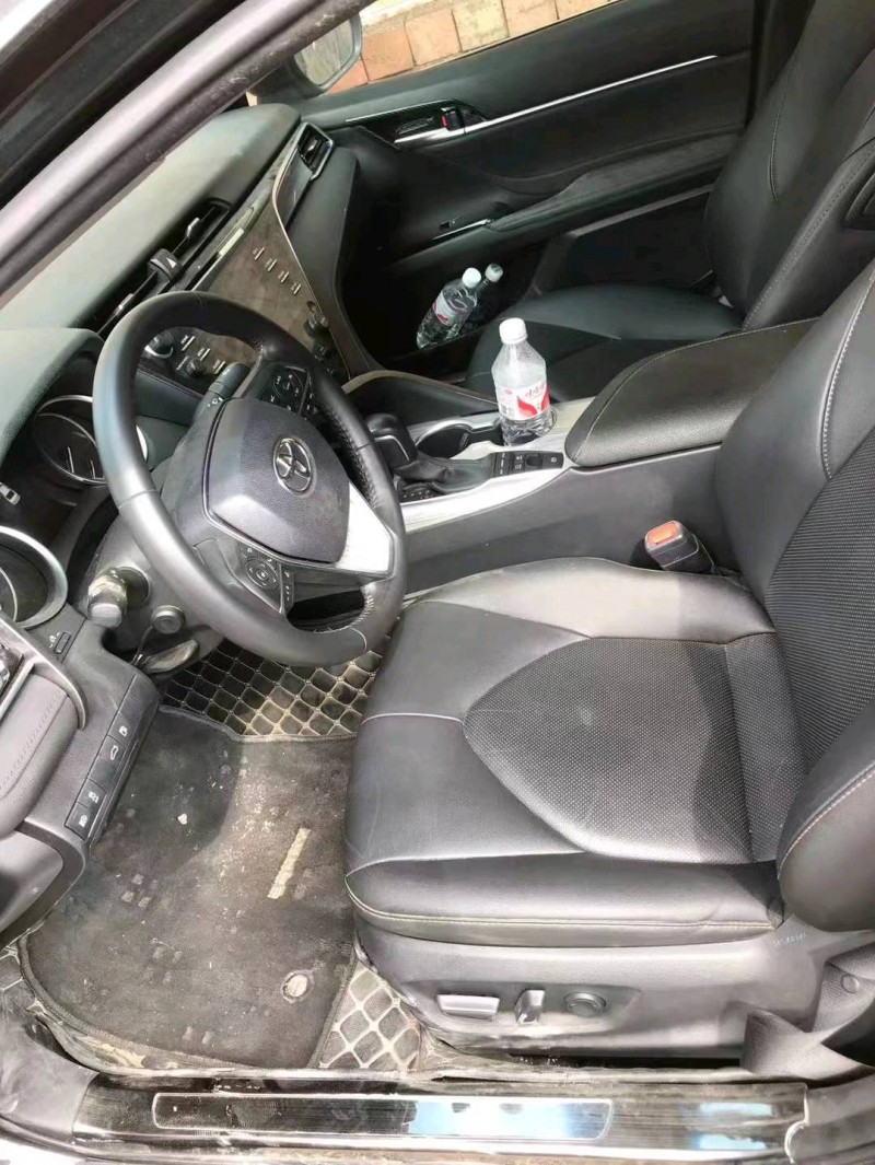 邯郸18年丰田凯美瑞7