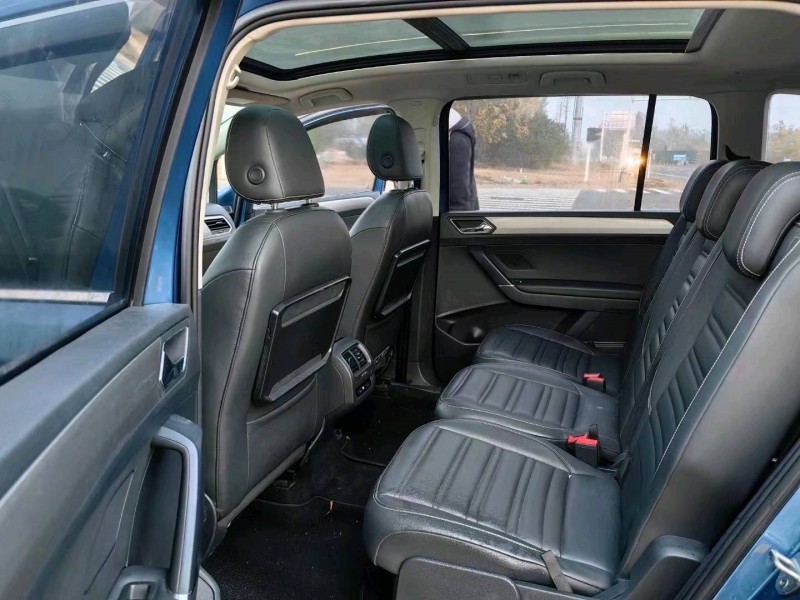 苏州16年大众途安8