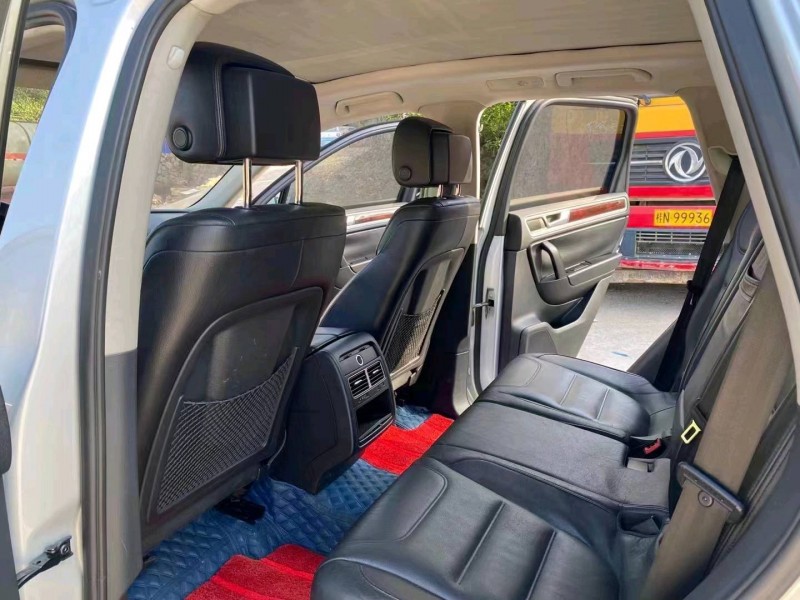 邯郸12年大众途锐5