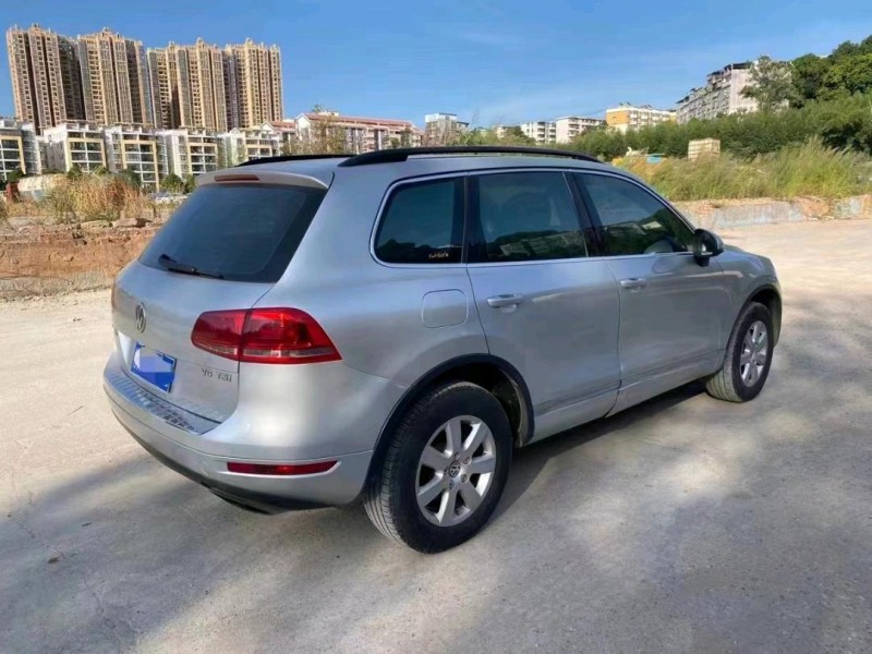 邯郸12年大众途锐7