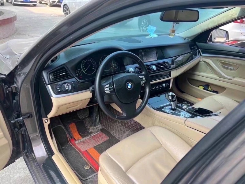 济宁13年宝马5系3