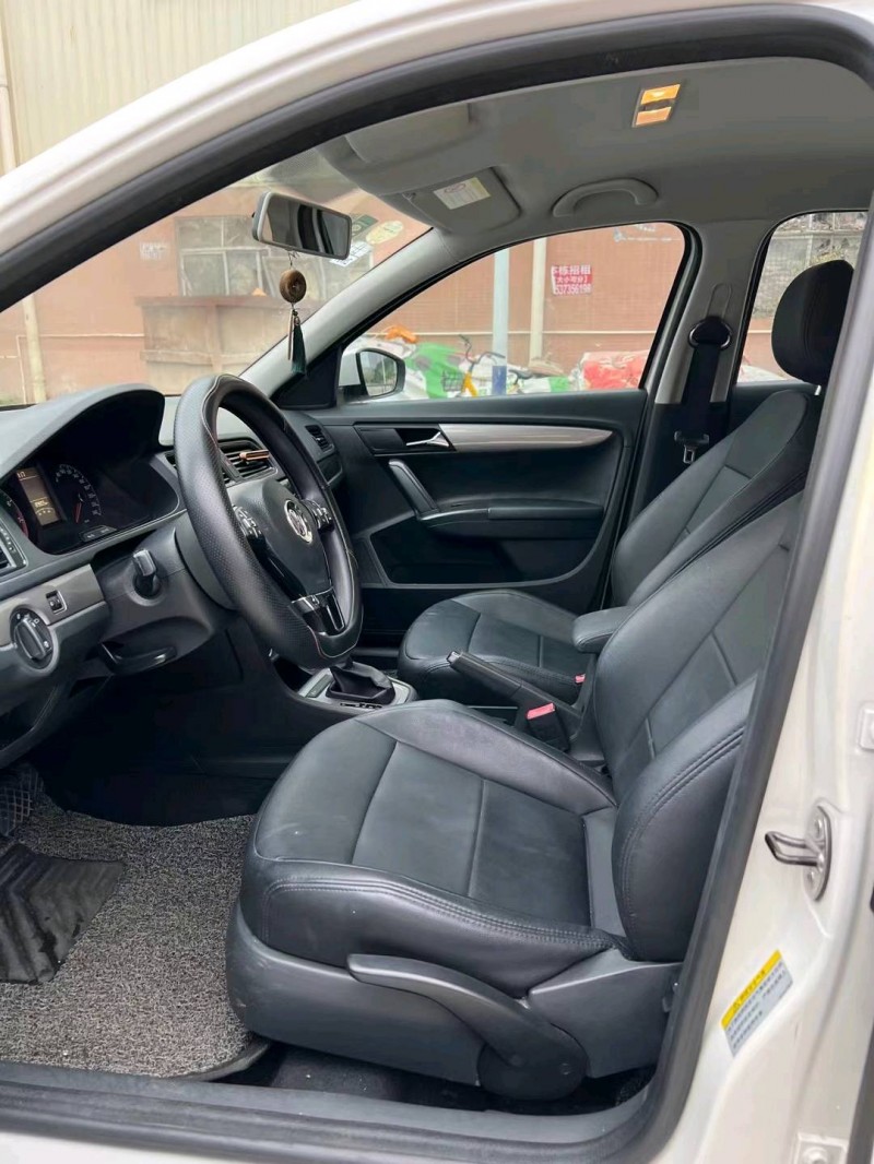 东莞15年大众朗行4