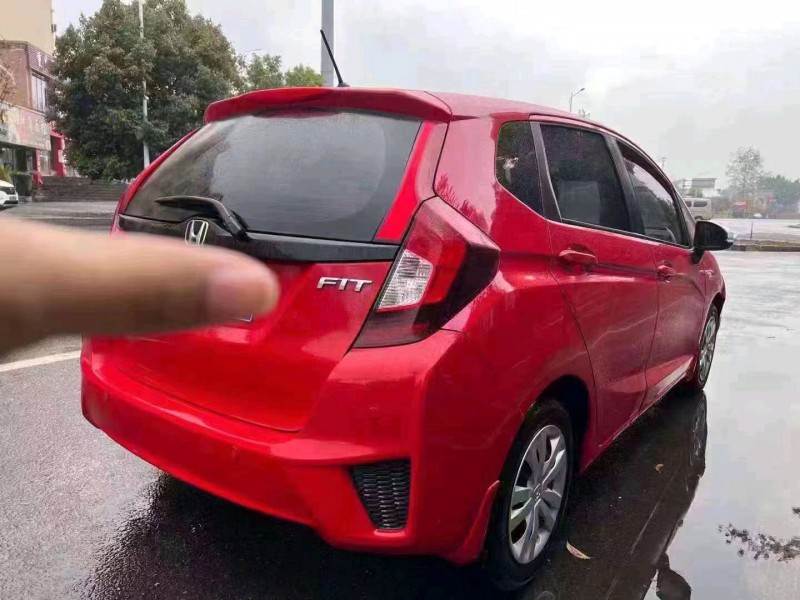 重庆17年本田飞度2