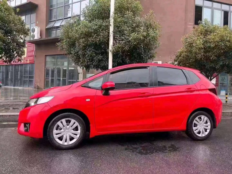 重庆17年本田飞度5