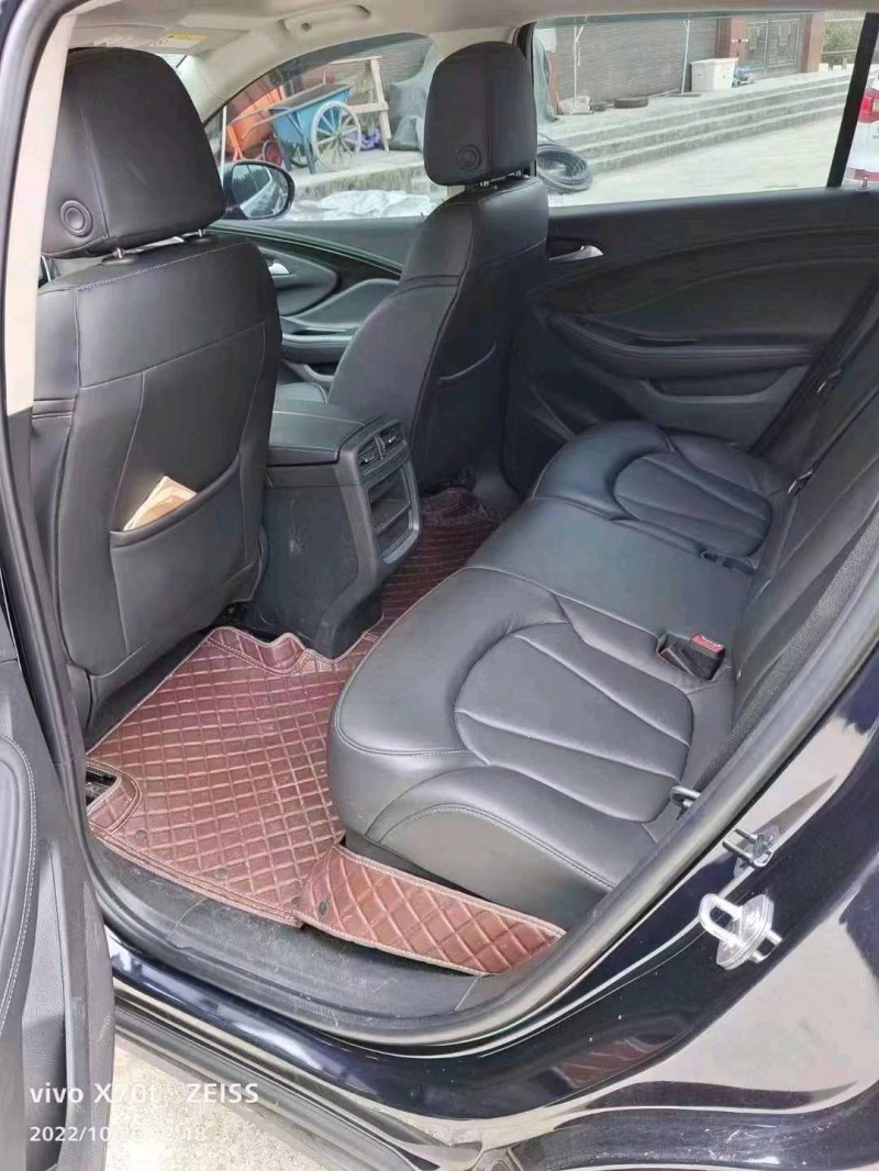 重庆20年别克昂科威2