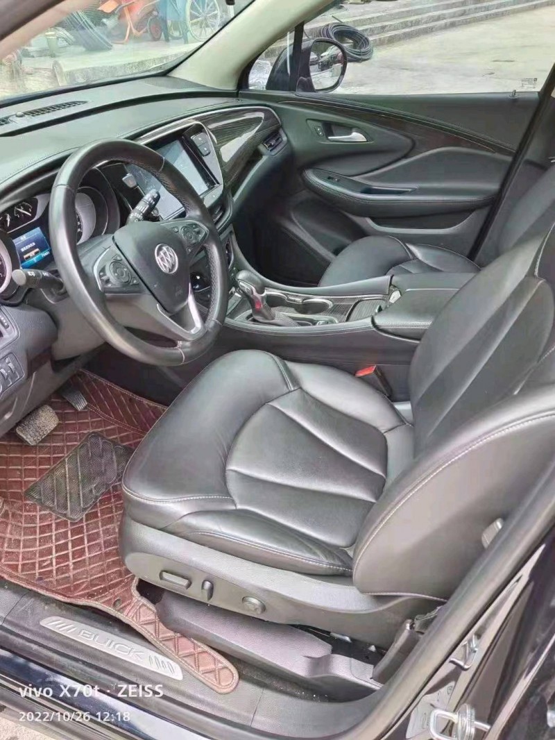 重庆20年别克昂科威3