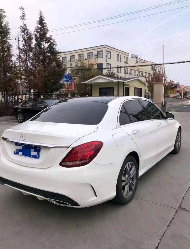 东营18年奔驰C4