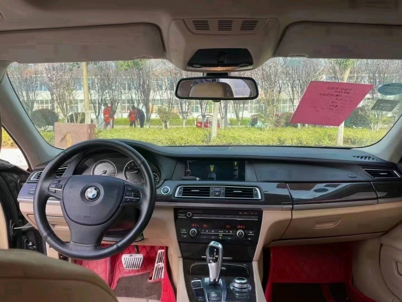 徐州11年宝马7系8