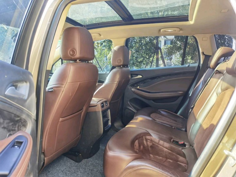 苏州16年别克昂科威5