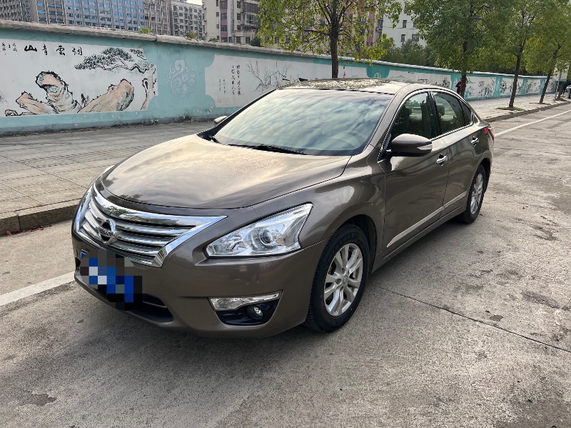 婁底14年日產天籟6