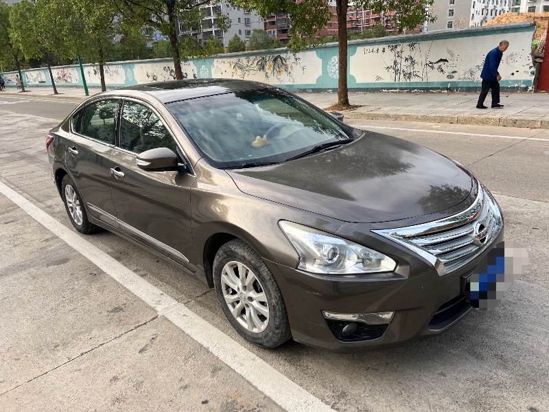 婁底14年日產天籟2