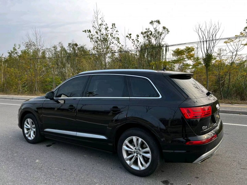 盐城18年奥迪Q79