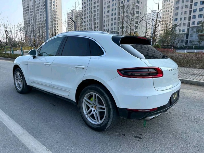盐城16年保时捷Macan9