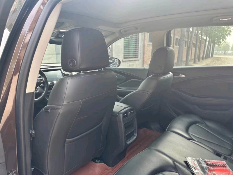 保定20年别克昂科威5