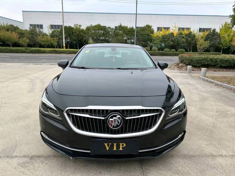 盐城17年别克君越1