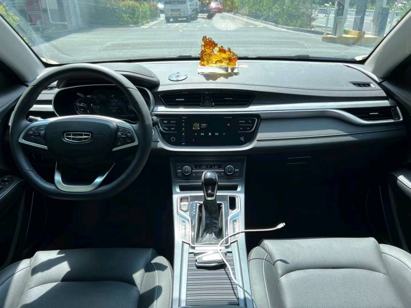 盐城20年吉利帝豪3