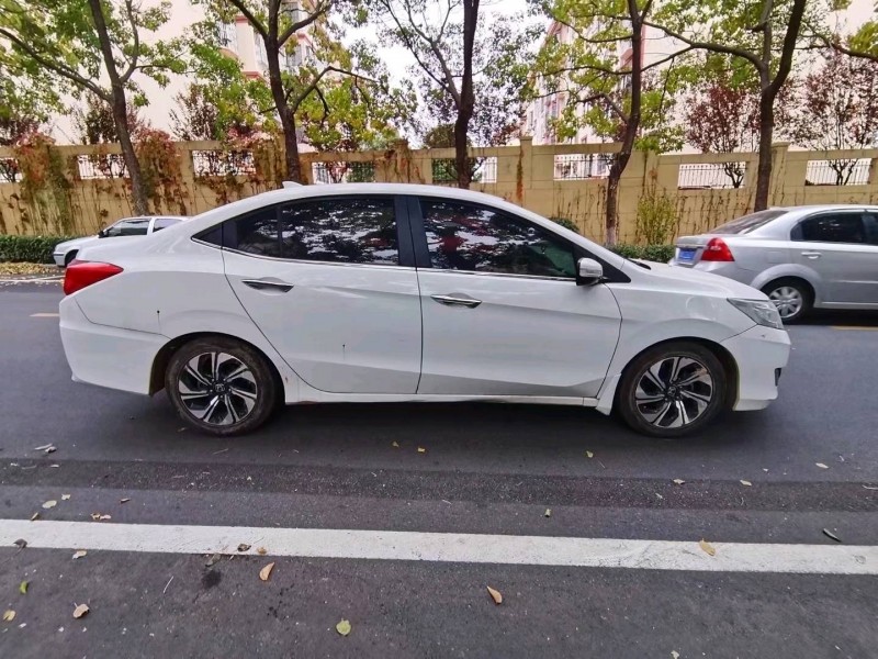 枣庄18年本田凌派6