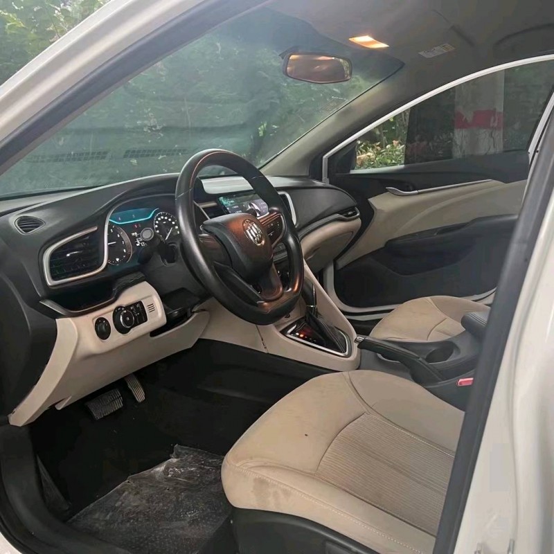 枣庄17年别克英朗GT4