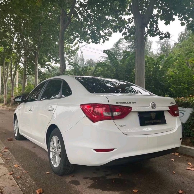 枣庄17年别克英朗GT8