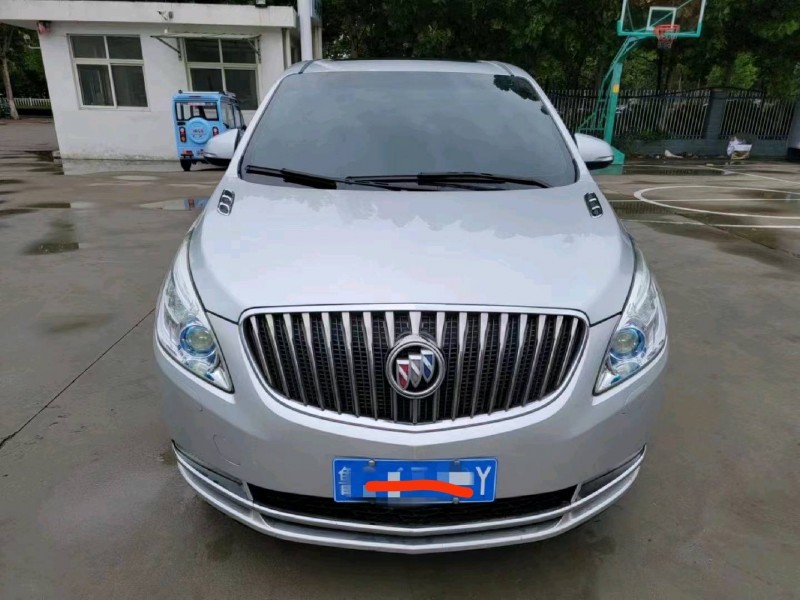 济南15年别克GL81